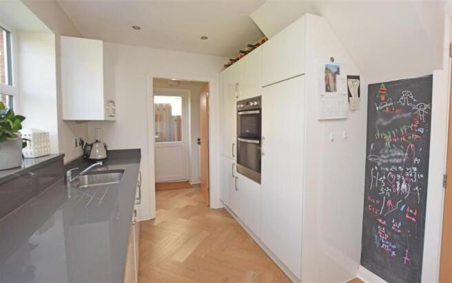 Kitchen V2.JPG