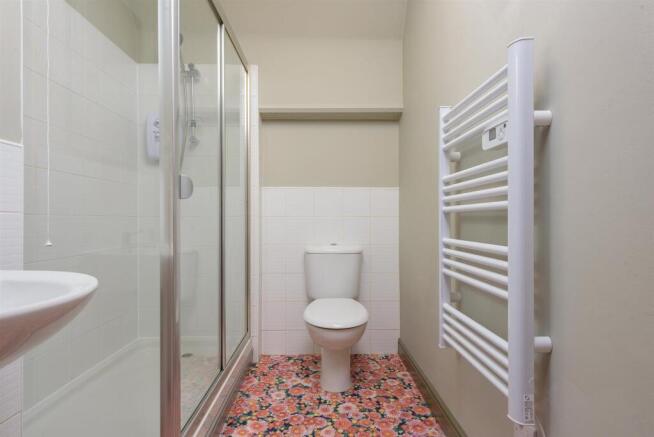 1 bed Apartment to rent Image 5