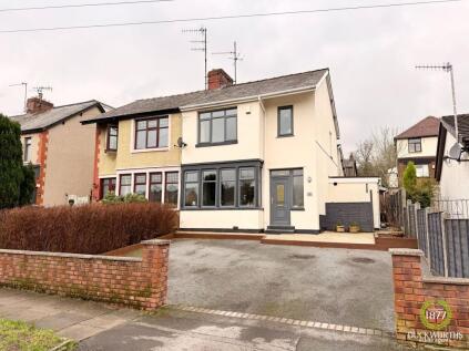 Oakwood Road, Accrington, BB5