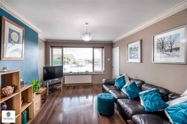 4 bed Semi-Detached for sale Image 4