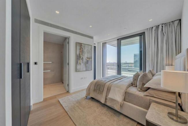 En suite bedroom.jpg