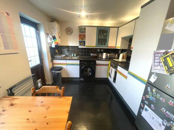 Kitchen.JPG