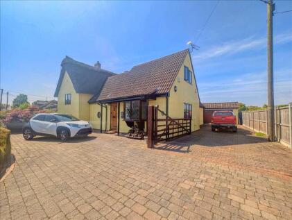 Halstead Road, Kirby Cross