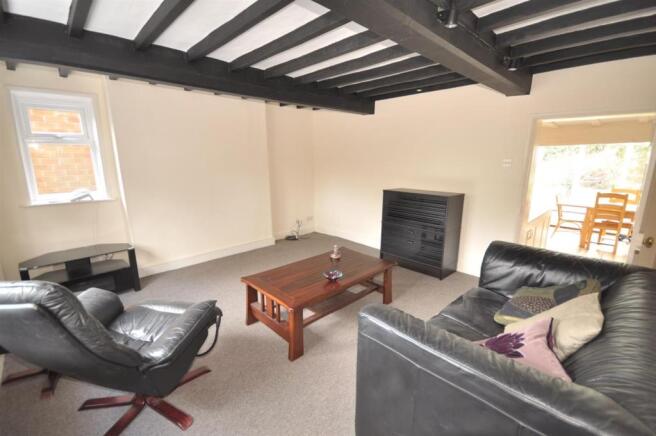 SITTING ROOM