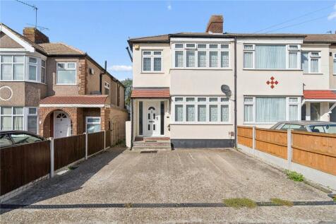 Barton Avenue, Rush Green, RM7