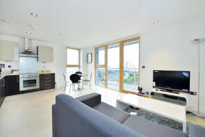 Flat 904, 9 Streamlight Tower, Province Square, London E14 9DW