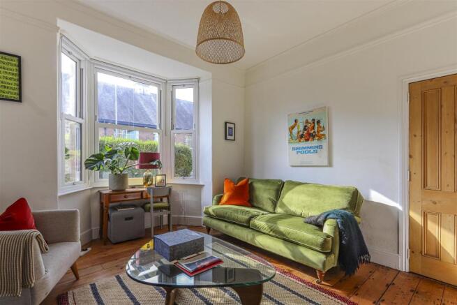 Wyndham Crescent 82-7.jpg