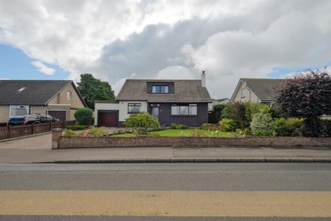70 Belstane Rd, Carluke ML8 4BG-3.jpg