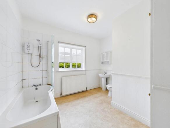2 bed House for sale Image 6