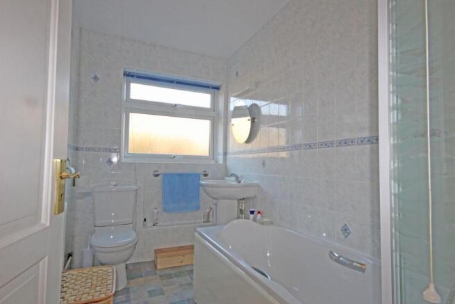 Bathroom.JPG