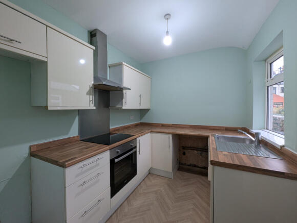 PXL_20251218_122432963