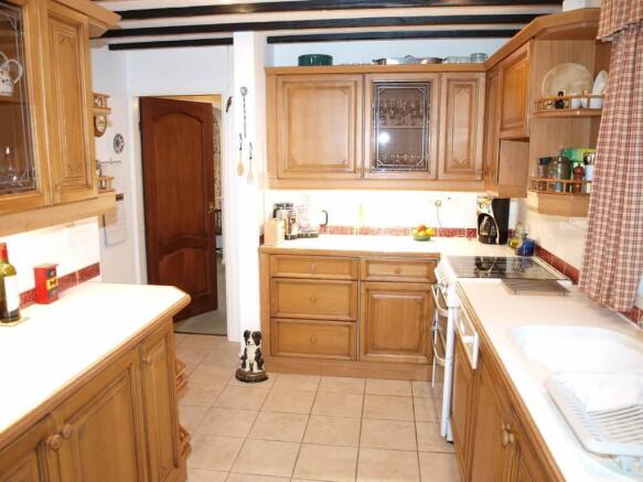 Photo 8
