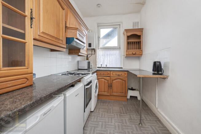 b@61 camberwell rd-5619