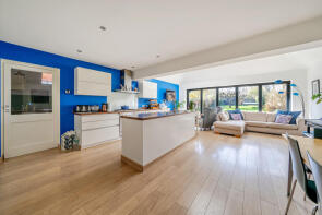 4, Park Lane, Reading RG10 9TR