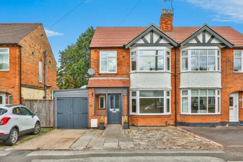 Chalfont Drive, Nottingham, NG8 image 26