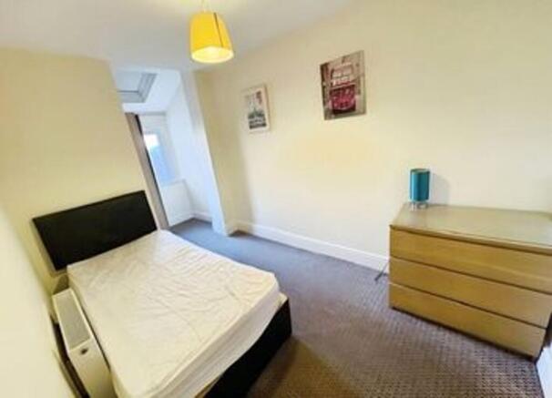 1 bed House of Multiple Occupation to rent Image 4