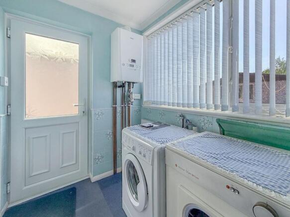 3 bed Terraced for sale Image 10