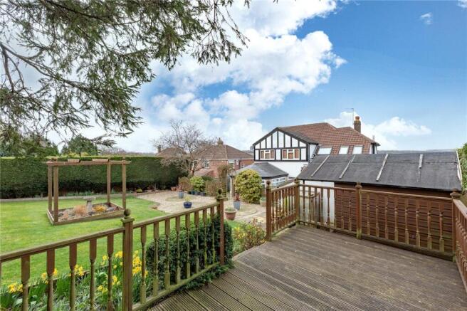 4 bed Detached for sale Image 9