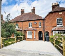 2, Jubilee Villa, Newnham Road, Hook RG27 9LT