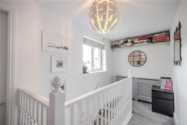 3 bed Semi-Detached for sale Image 10