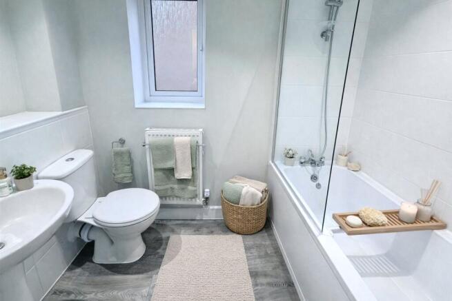 2 bed Semi-Detached for sale Image 4