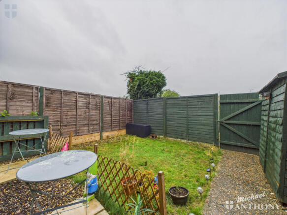 CAM03218G0-PR0733-STILL012