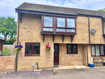 Staploe Mews, High Street, Soham