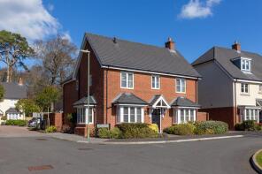 1, Aubin Wood, Emsworth PO10 7UA