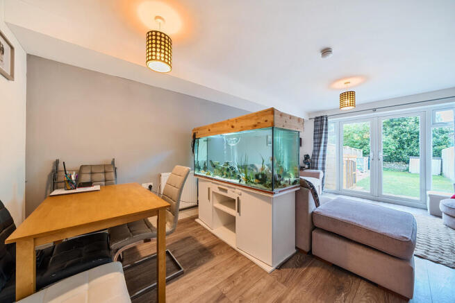 2 bed Terraced for sale Image 8