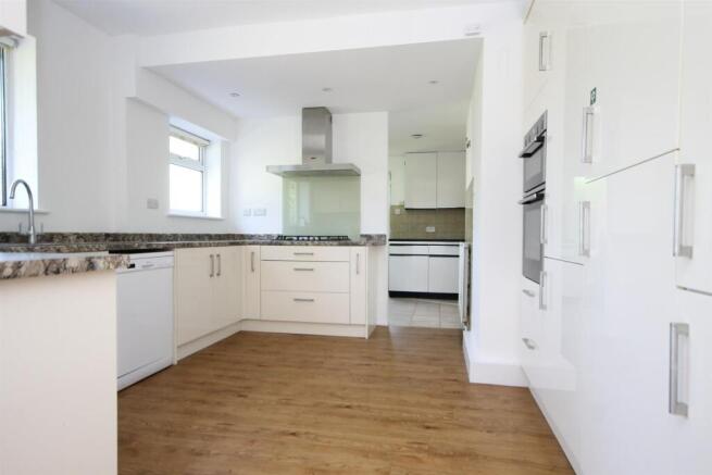 .kitchen.JPG