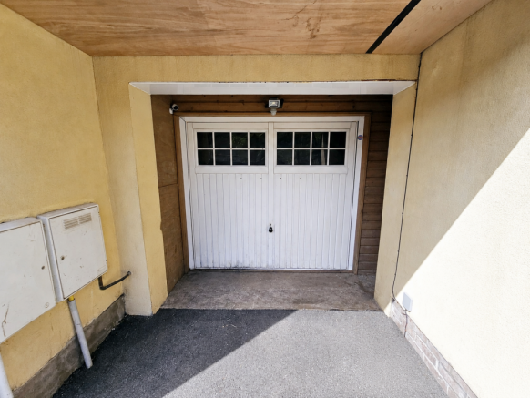 2 bed Terraced for sale Image 11