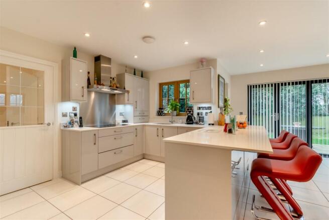 Kitchen/Breakfast Room