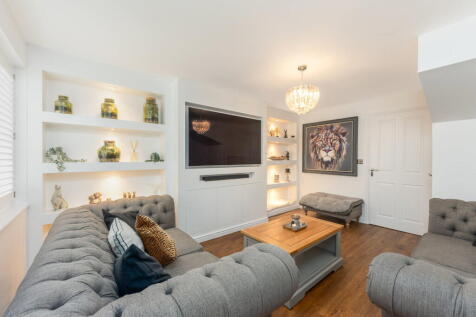 Green Oak Crescent, Iwade, ME9 8GR
