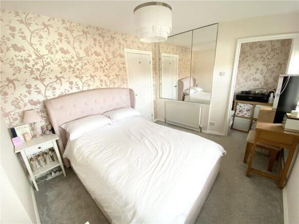 Bedroom 1.jpg