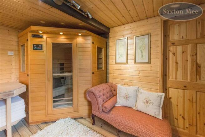 GARDEN ROOM