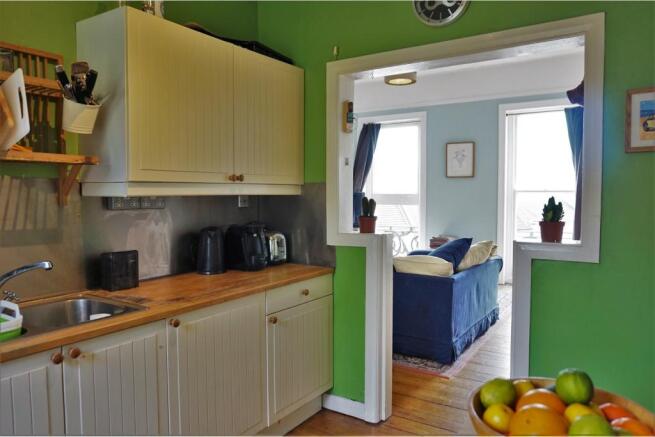 Lounge / Kitchen