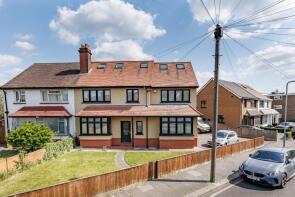 21, Stainforth Road, Newbury Park, Ilford IG2 7EH