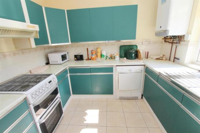 KITCHEN.jpg