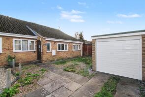 2, Kestrel Close, Leicester LE9 6RX