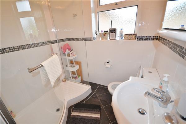 SHOWER ROOM: