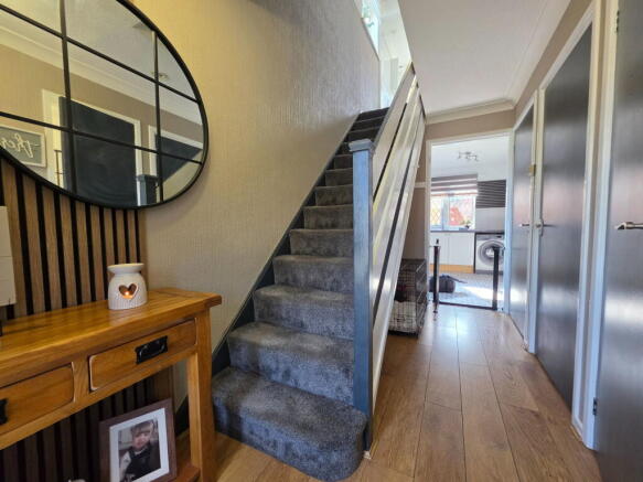 3 bed Semi-Detached for sale Image 2
