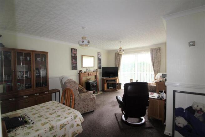 Lounge Dining Room.JPG