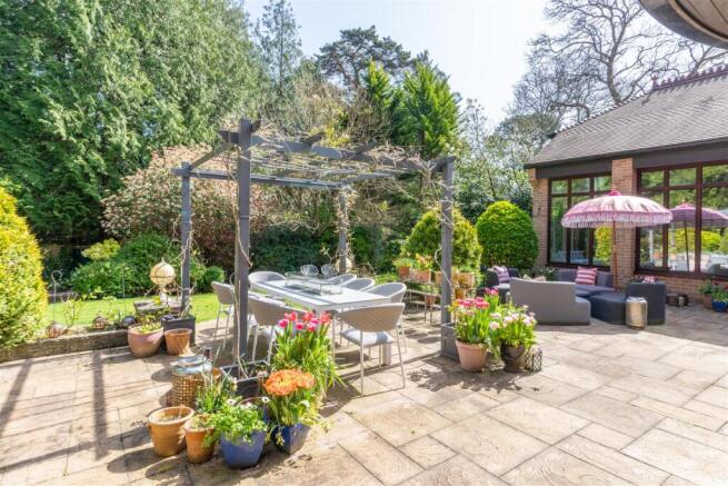 Western Avenue, Branksome Park photo 4