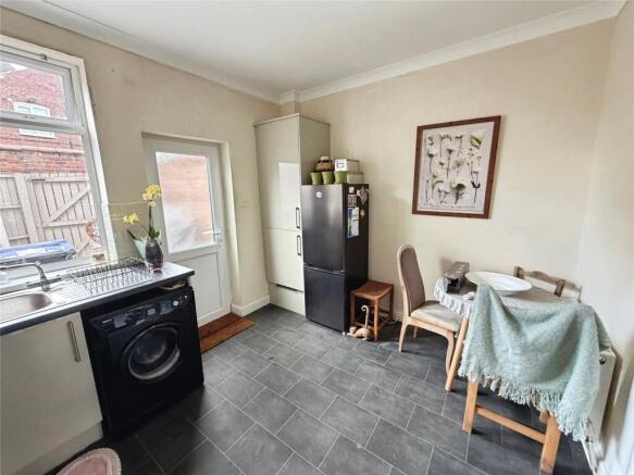 2 bed Terraced for sale Image 7