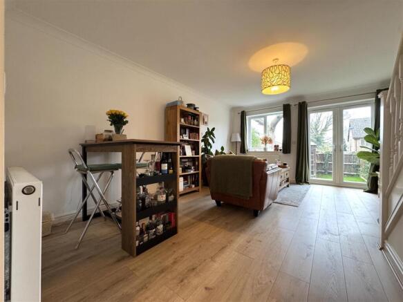 Living Rm pic 11.jpeg