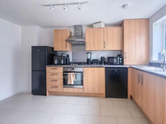 KITCHEN (2)
