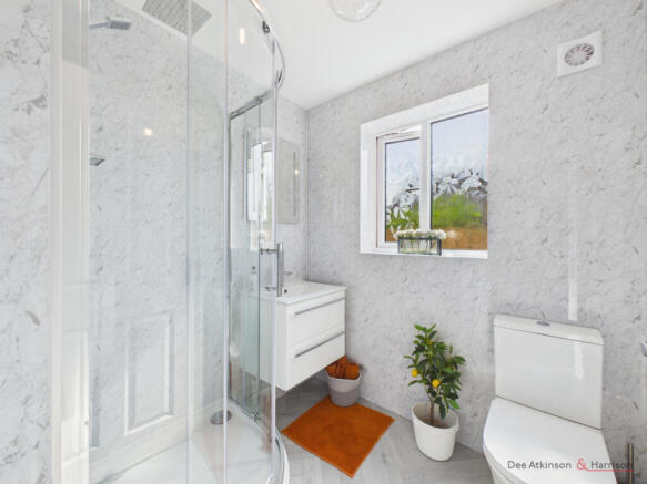2 bed Flat for sale Image 6