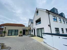 Flat 5, Sandlands Court, Stocks Lane, Chichester PO20 8FZ