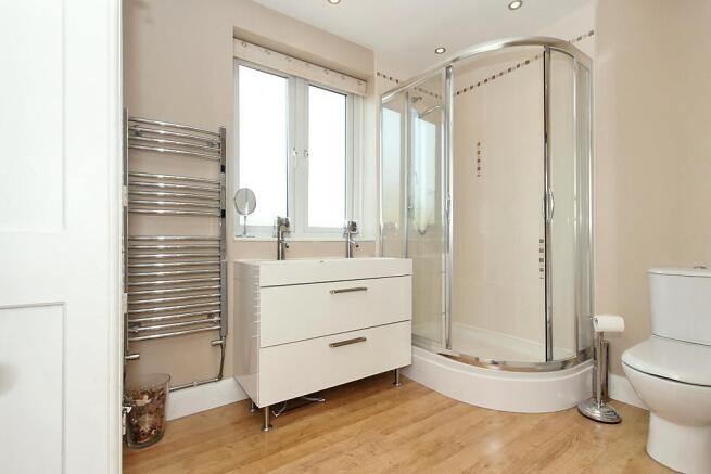 Can-Bathroom_1.jpg