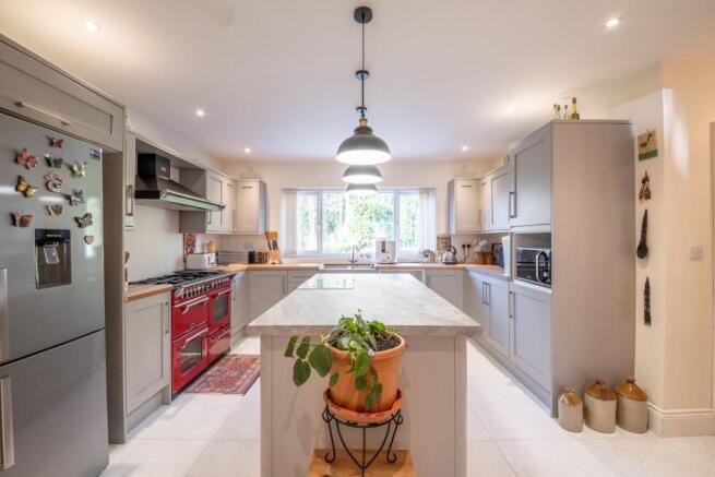 KITCHEN DINER 01.jpg